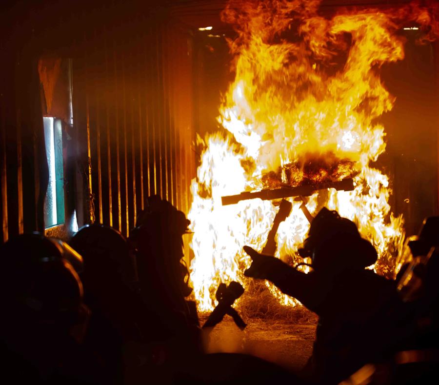 incendio cerca Refugio de Aves Boqueron