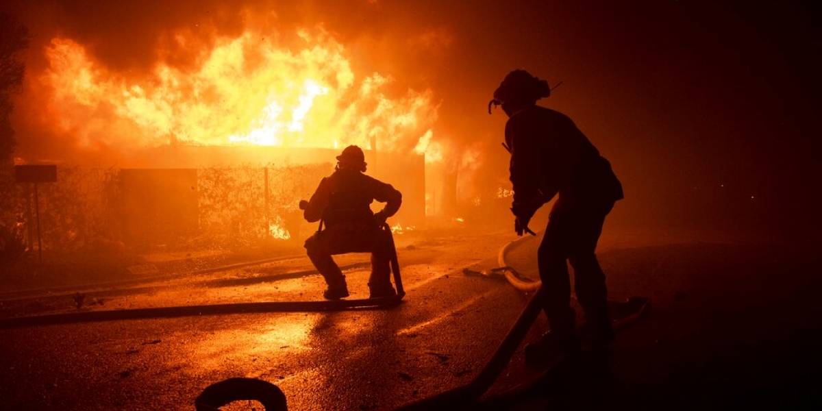 Bomberos Incendios Forestales California