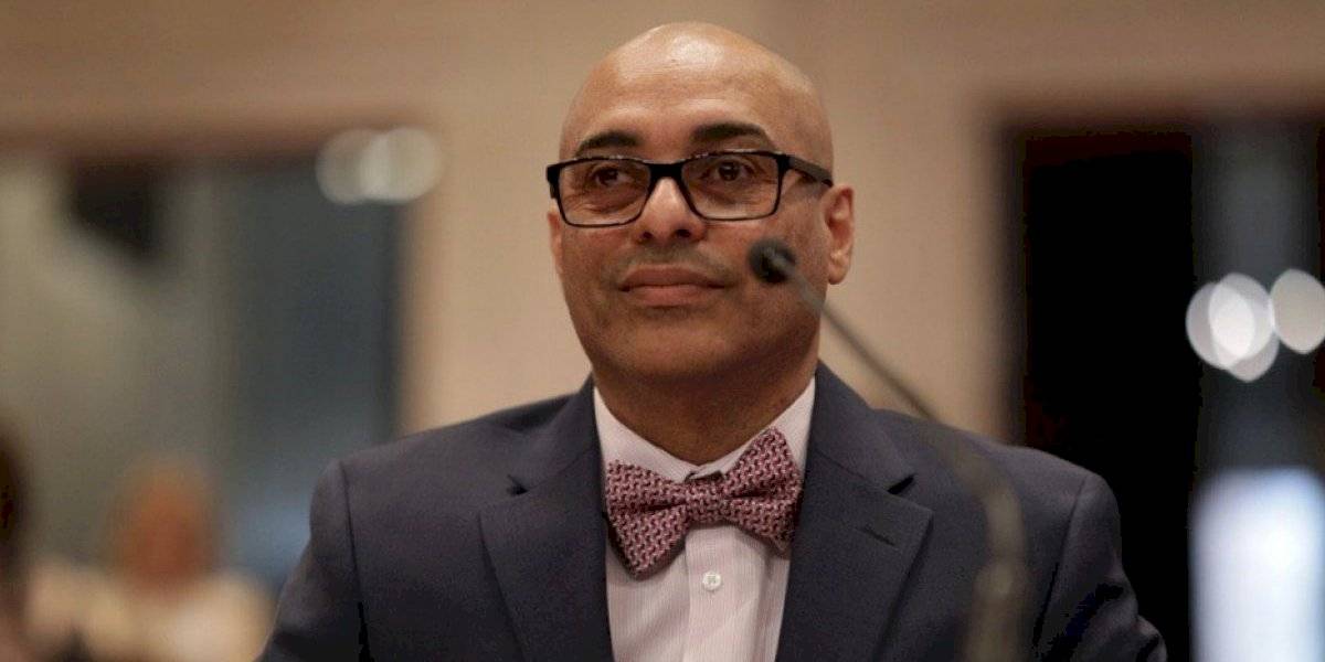 Secretario Educacion Eligio Hernandez Perez