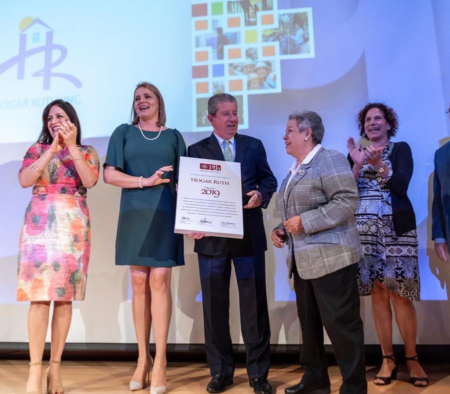 Hogar Ruth Gana El Premio Tina Hills 2019