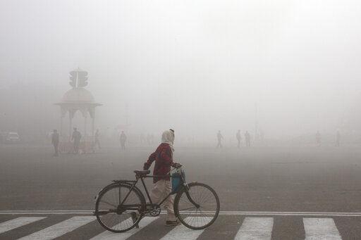 Ciclista Smog Matutino Nueva Delhi India