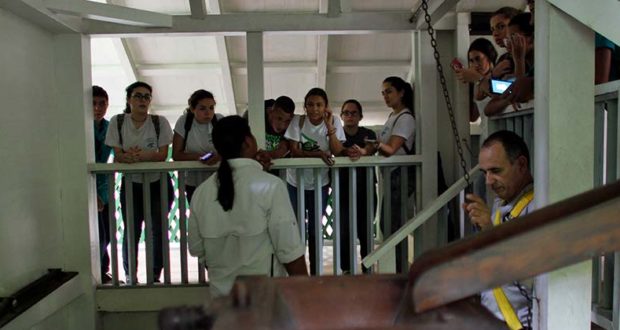 Hacienda Buenva Vista Salon De Clases Estudiantes