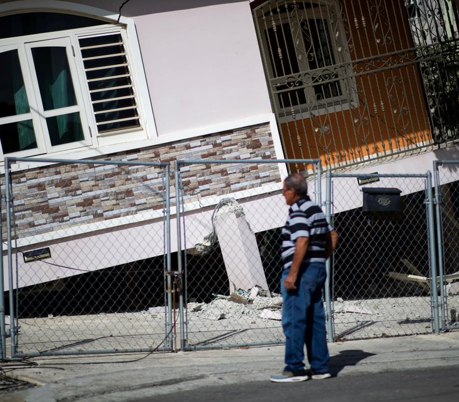 Casa Desplomada La Esperanza En Guanica