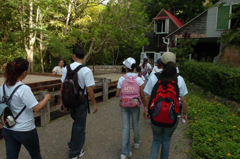 Estudiantes Hacienda Buena Vista