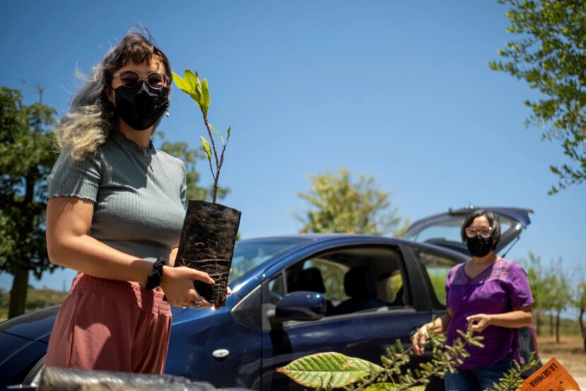 La organización Para la Naturaleza repartió más de 10,000 árboles en la actividad Feria 2021